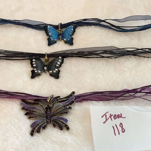 Lot of 3 alloy butterfly necklaces w/cord & ribbn - Picture 4 of 8